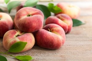 هلو انجیری بیشترین آب را در بین میوه ها دارد