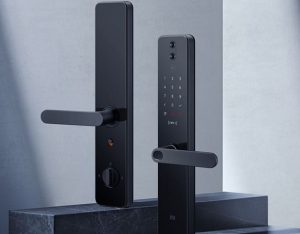 درب ضد سرقت شاهرود که در شب زوزه می کشد