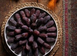 قیمت خرید خرما شاهانی زاهدان + طرز تهیه